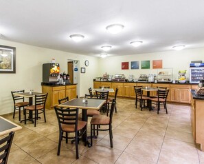 Free daily buffet breakfast
