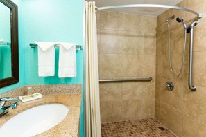 Combined shower/tub, free toiletries, hair dryer, towels - Super 8 by Wyndham Naples (Naples)