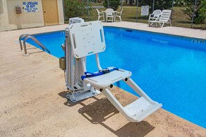 Alberca al aire libre por temporada