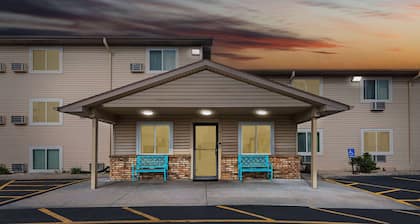 Super 8 by Wyndham Council Bluffs IA Omaha NE Area