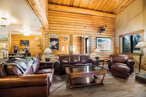 Interior - Mountain Vista Hotel (West Yellowstone)