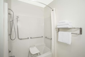 Bathroom - Mountain Vista Hotel (West Yellowstone)