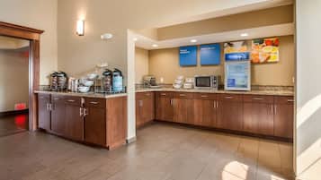 Free daily buffet breakfast