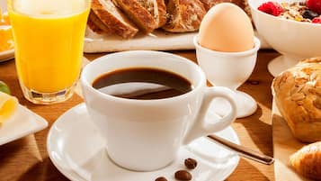Tägliches inbegriffenes kontinentales Frühstück