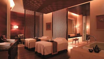 Sauna, hot tub, steam room, body treatments, aromatherapy