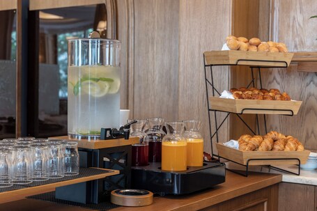NJV Athens Plaza Hotel - Image 110