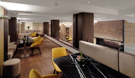 NJV Athens Plaza Hotel - Image 9