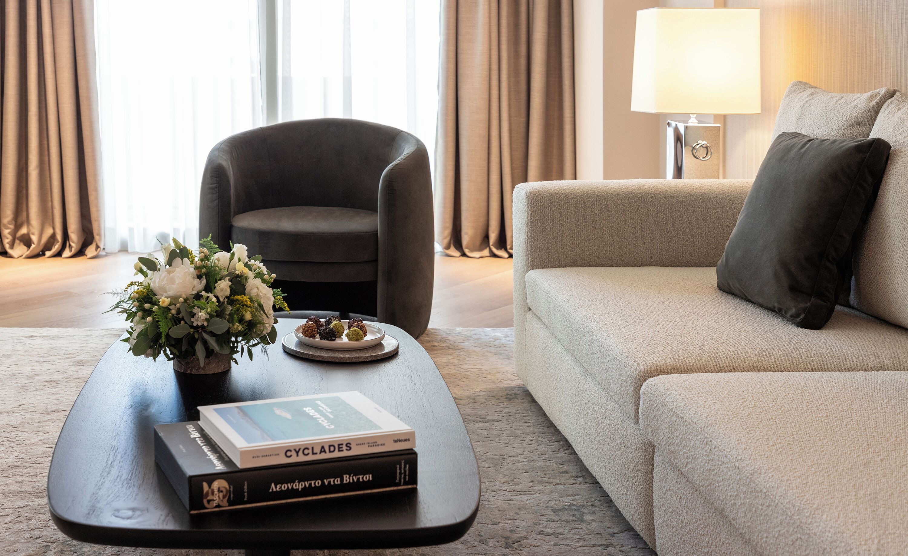 deluxe city view suite | 1 bedroom, premium bedding, minibar, in-room safe