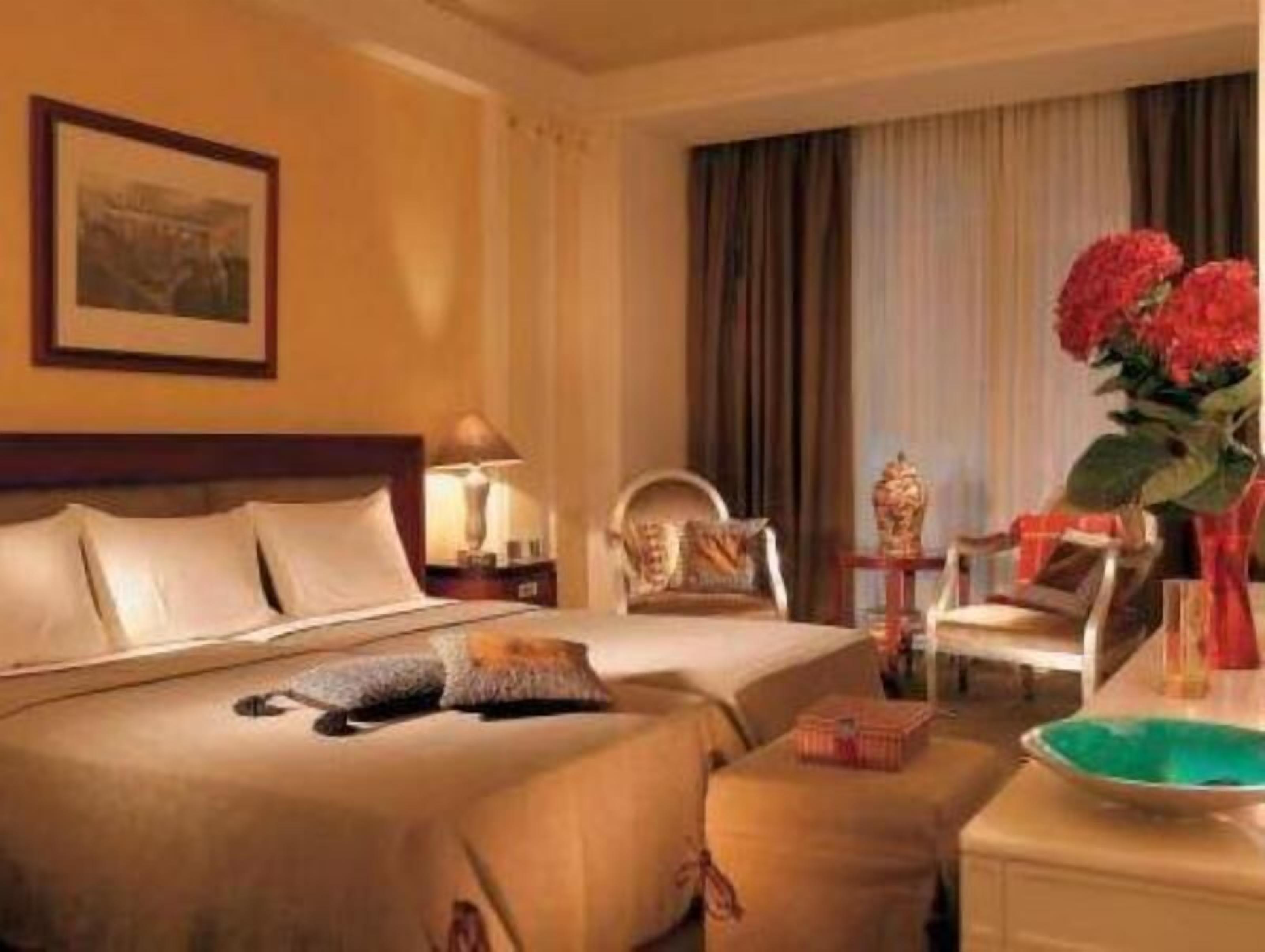 Ropa de cama de alta calidad y minibar 