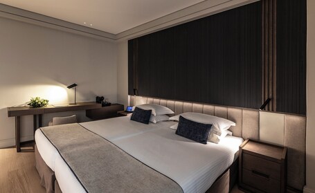NJV Athens Plaza Hotel - Image 176