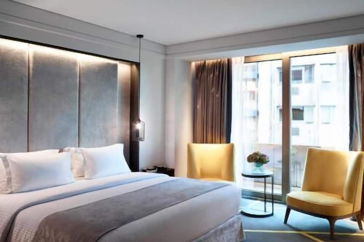 Ropa de cama de alta calidad y minibar