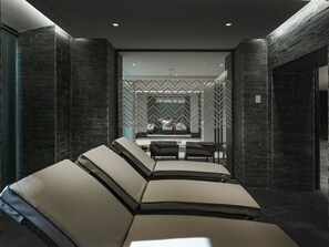 Couples treatment room(s), body treatments, body scrubs, facials