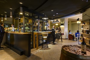 Bar (en la propiedad)