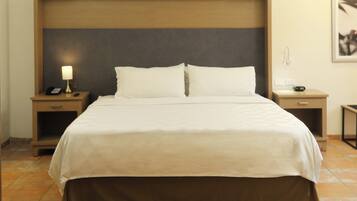 Caja de seguridad en la habitación, escritorio y insonorización