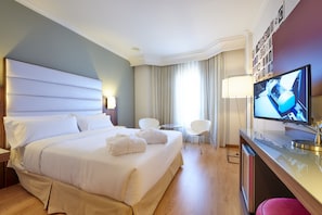 Minibar, in-room safe, desk, soundproofing