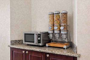 Free daily continental breakfast - Best Western Swan Castle Inn (Cochrane)