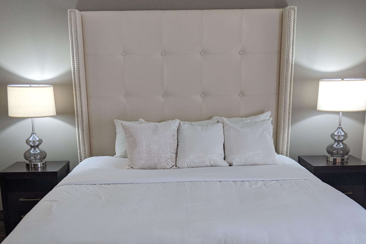 Iron/ironing board, rollaway beds, Internet, bed sheets