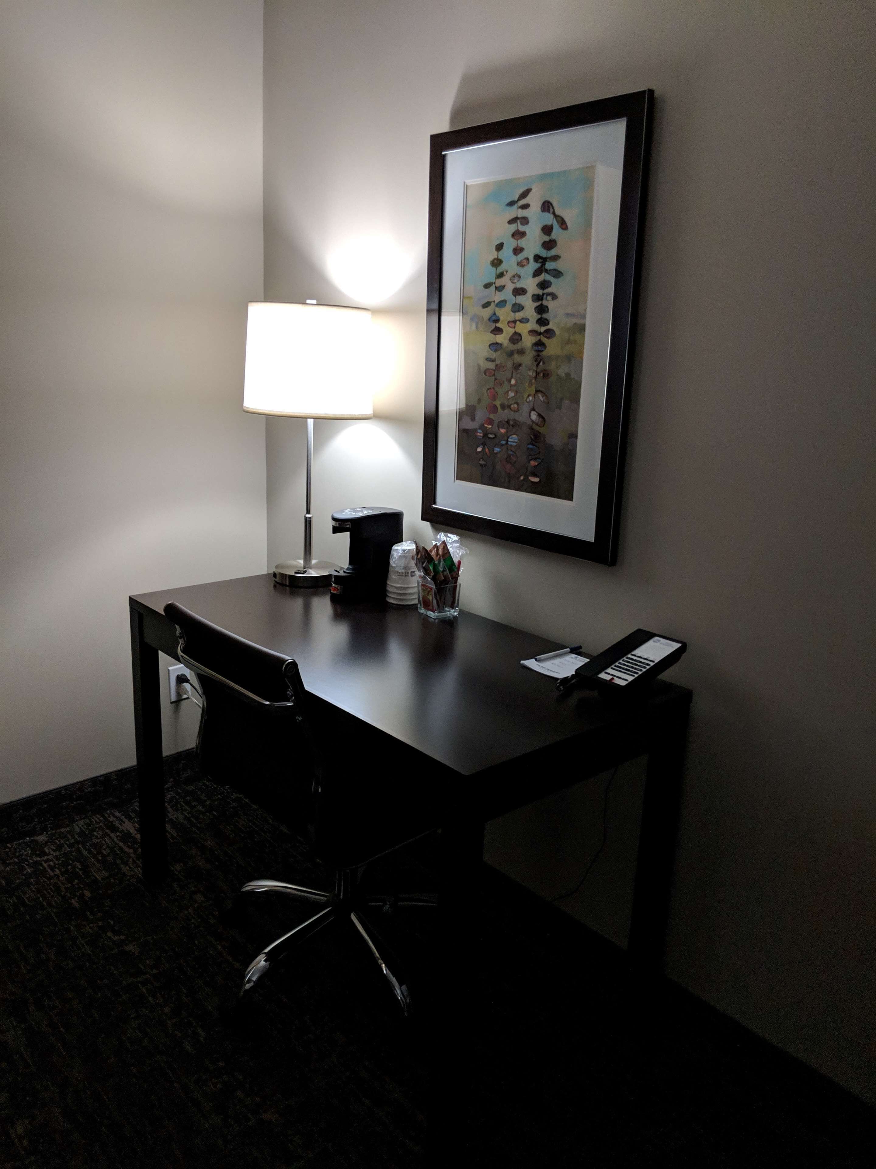 1 bedroom, iron/ironing board, rollaway beds, internet