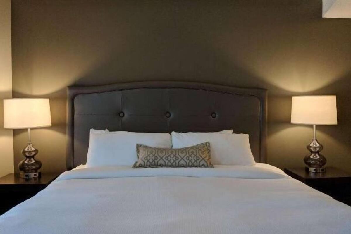 Iron/ironing board, rollaway beds, Internet, bed sheets