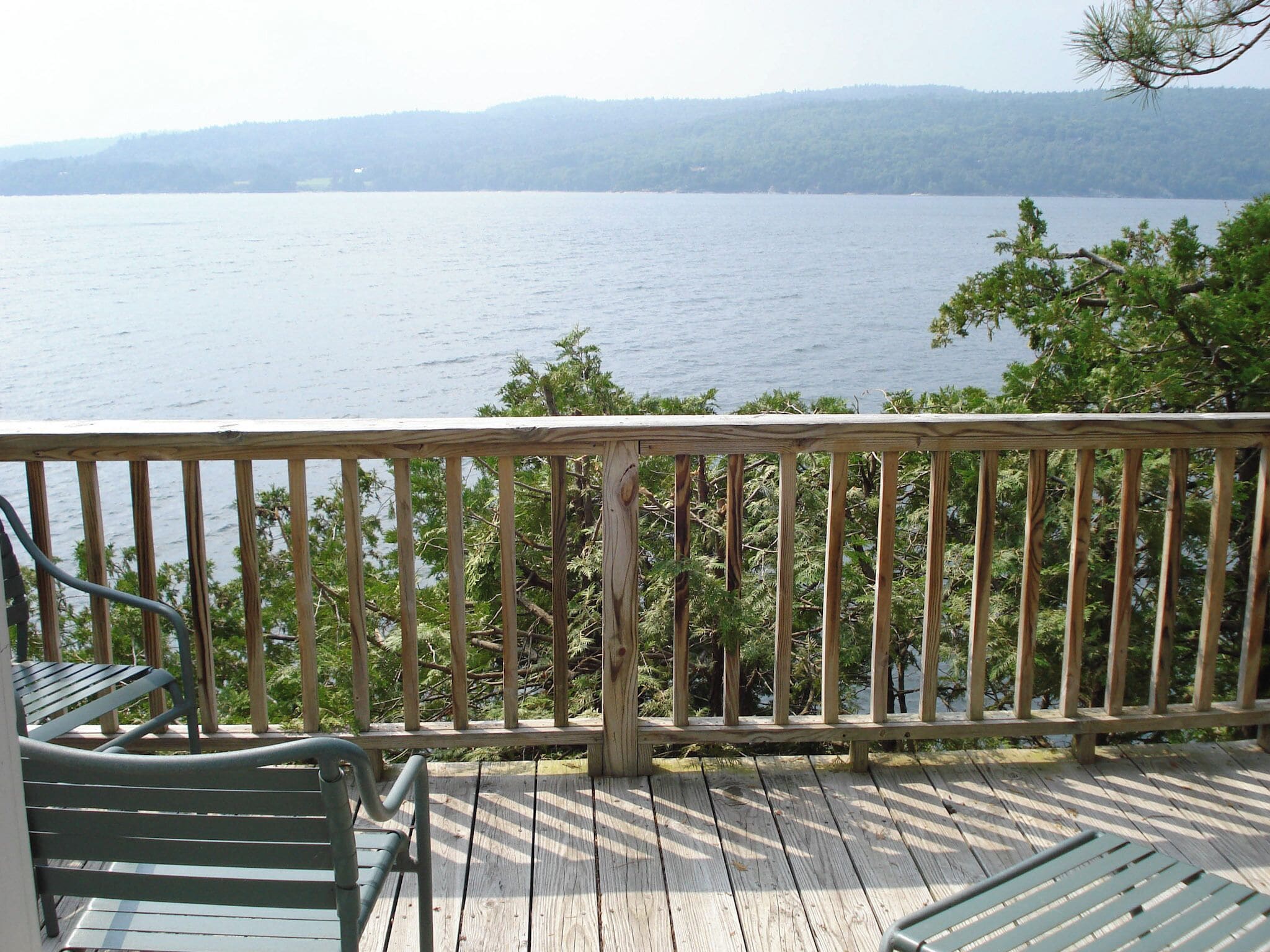 Yksilöllisesti sisustettu, yksilöllisesti kalustettu