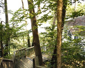 Deluxe Room, 3 Single Beds, Lake View (Two Bedroom Cottage - Lake View Delux)