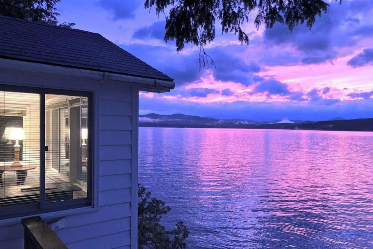 Habitación Deluxe, 1 cama King size, vista al lago (Studio Cottage-Lake View) | Vista al lago