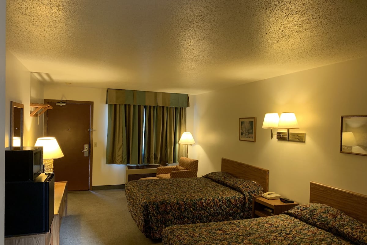 Room, 2 Queen Beds, Non Smoking