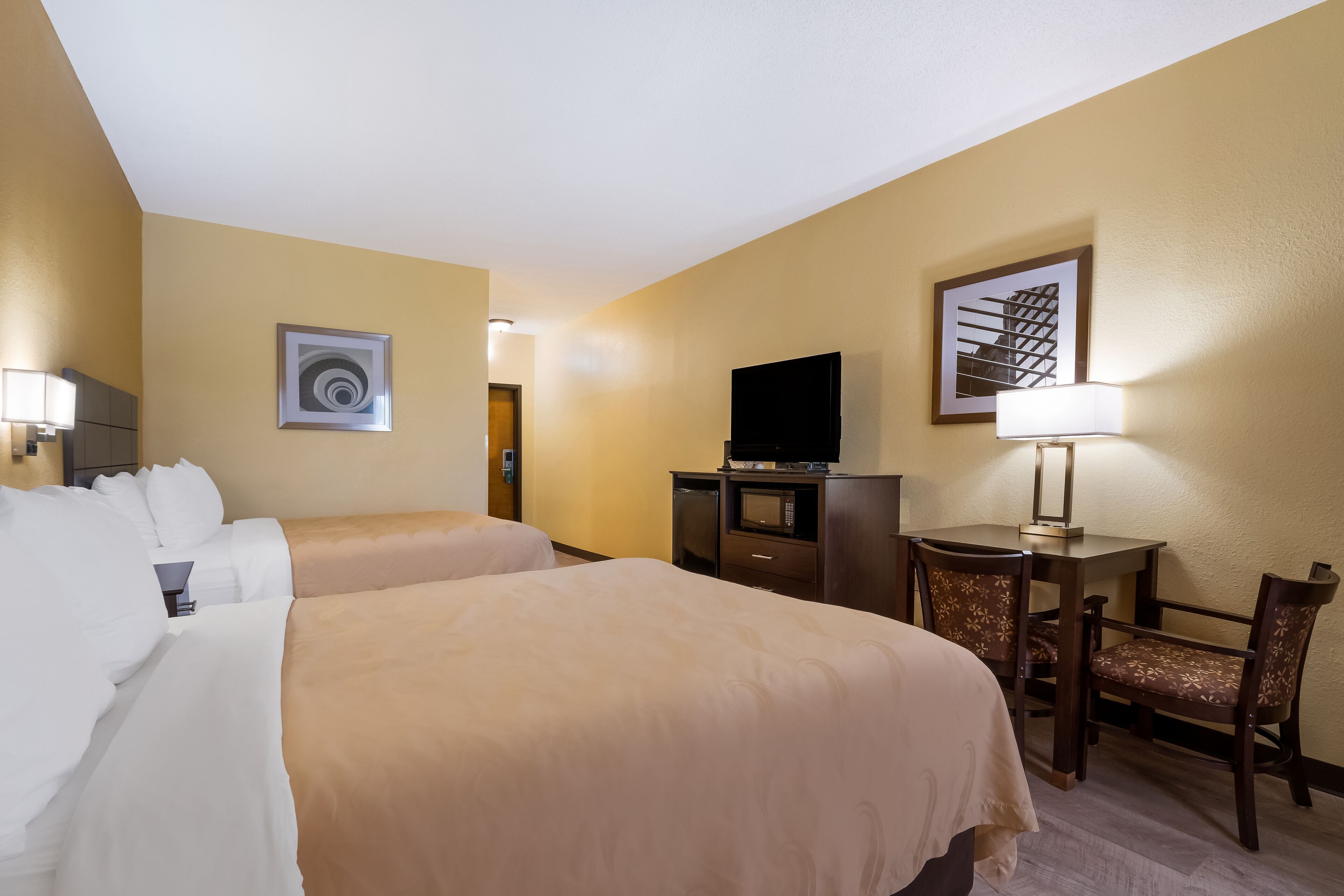 Soundproofing, iron/ironing board, free WiFi, bed sheets