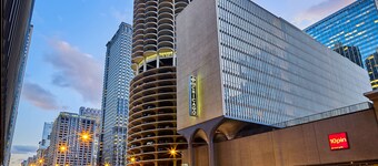 Hotel Chicago Downtown, Autograph Collection by Marriott
