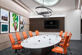 Meeting space at Hotel Chicago Downtown, Autograph Collection by Marriott