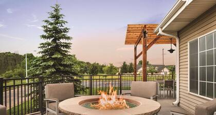 Country Inn & Suites by Radisson, West Bend, WI