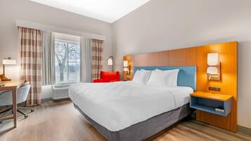 Chambre, 1 très grand lit, accessible aux personnes à mobilité réduite, non-fumeur | Literie hypoallergénique, couette en duvet, bureau