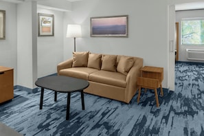 1 bedroom, premium bedding, down comforters, pillowtop beds
