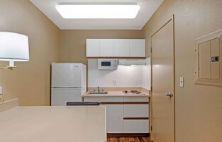 Ropa de cama de alta calidad y escritorio 