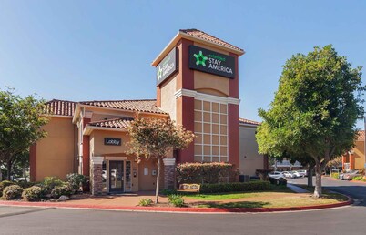 Extended Stay America San Diego - Sorrento Mesa