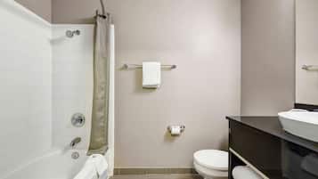 Ensemble douche/baignoire, serviettes fournies