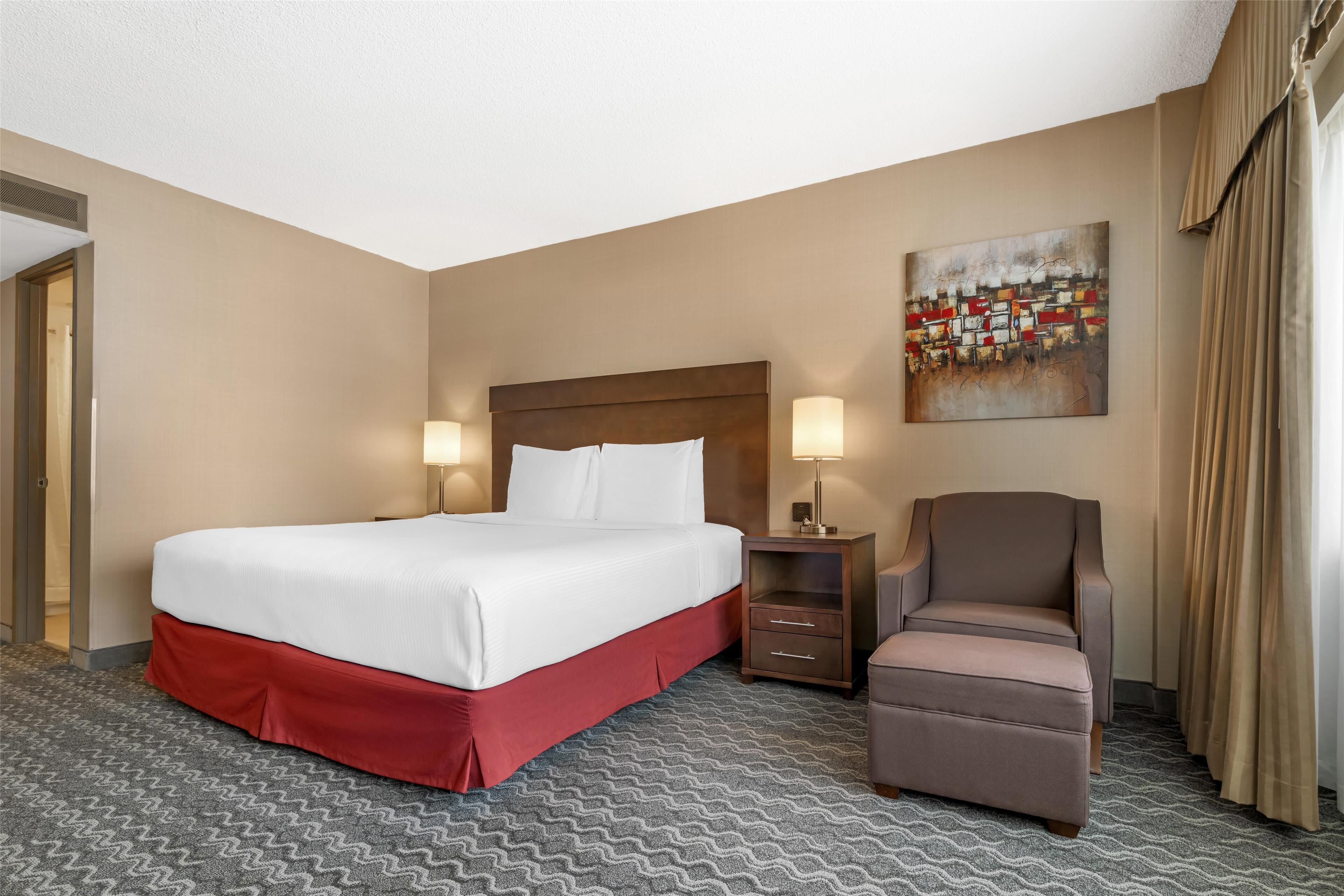 In-room safe, desk, blackout drapes, soundproofing