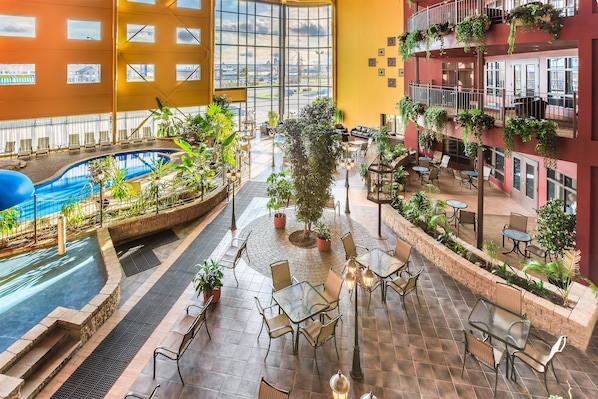 Breakfast, lunch and dinner served