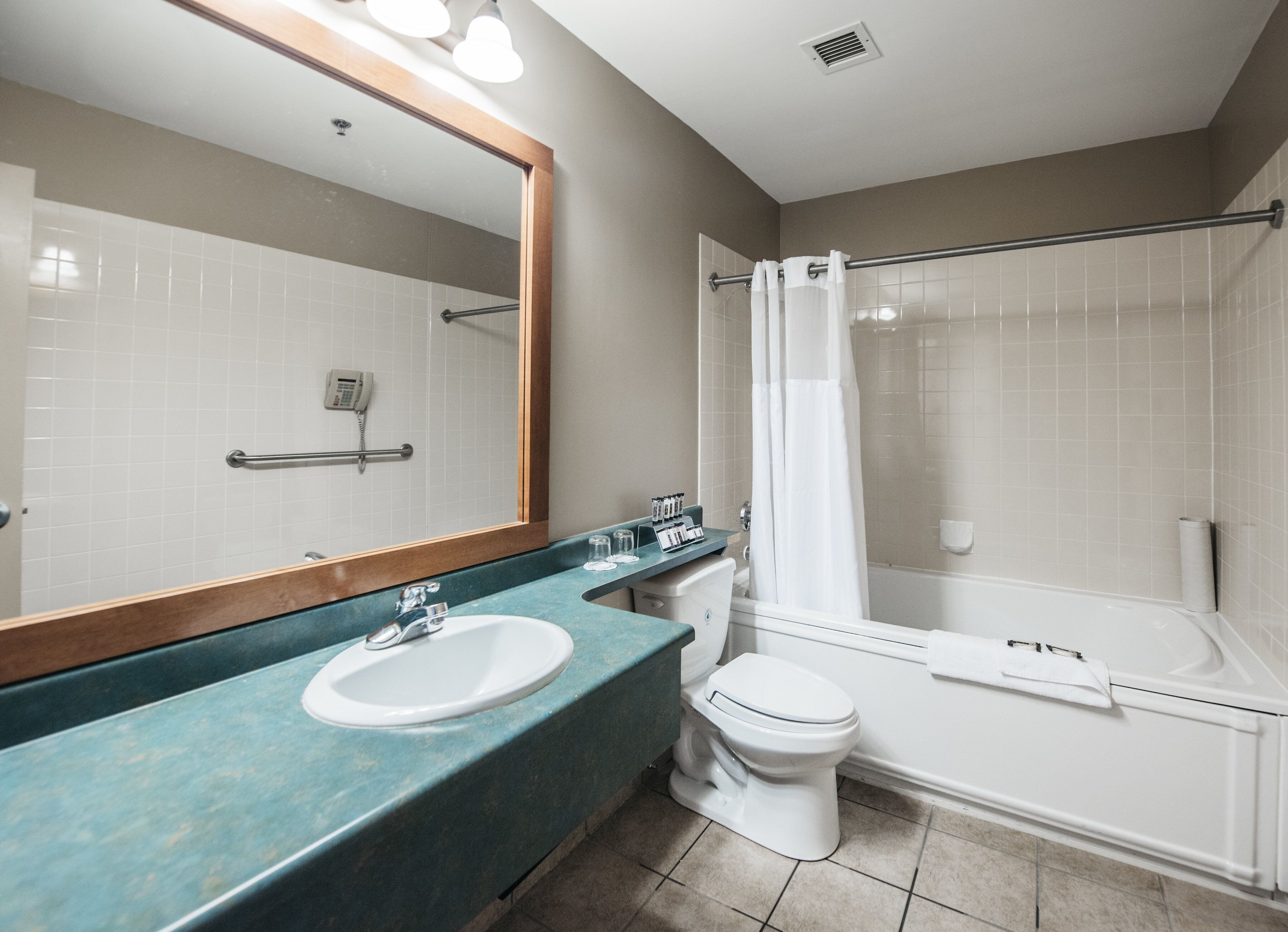 executive room, 1 king bed | 1 bedroom, in-room safe, desk, laptop workspace