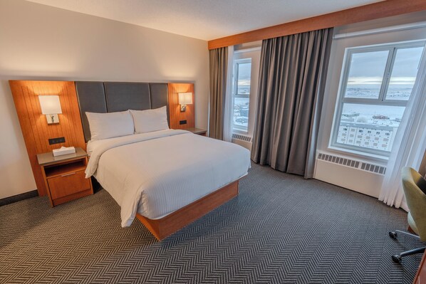 Deluxe Room, 1 Queen Bed