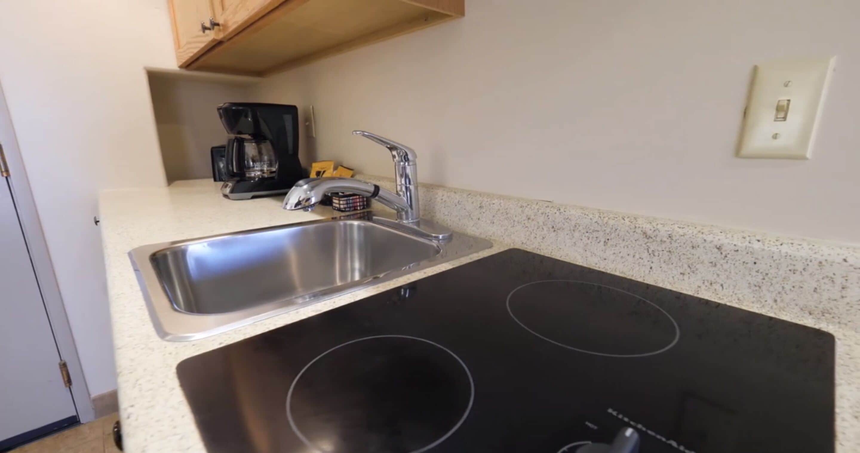 fridge, microwave, stovetop, coffee/tea maker