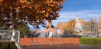 Hotel exterior and entrance at Bell Rock Inn