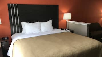 Habitación estándar, 1 cama de matrimonio grande, no fumadores | Ropa de cama de alta calidad, escritorio, cortinas opacas