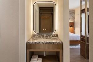 Gratis toiletartikler, hårtørrer, håndklæder