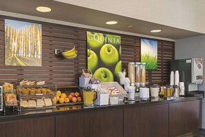 Free daily continental breakfast