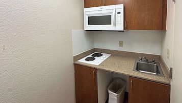 Full-sized fridge, microwave