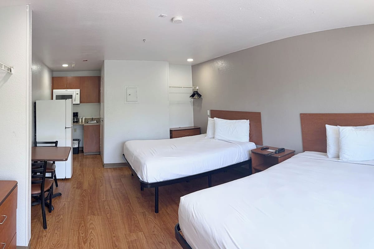 Standard Room, 2 Queen Beds, Non Smoking, Kitchen | Free WiFi, bed sheets