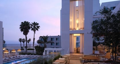 Sandbourne Santa Monica, Autograph Collection