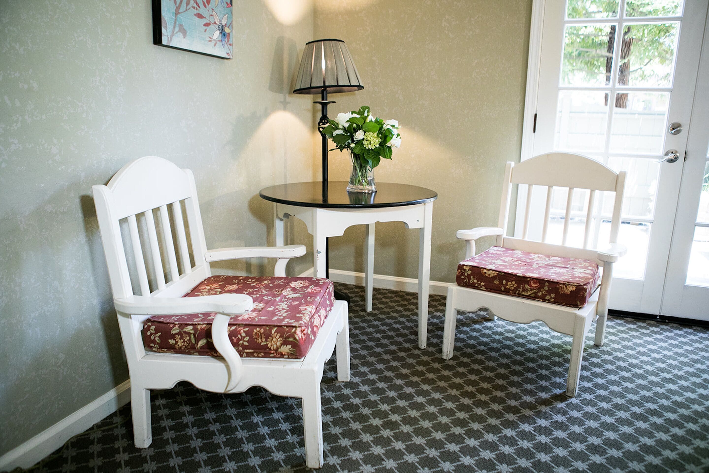 standard room, 2 queen beds | living area | lcd tv