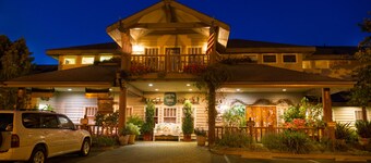 Cambria Pines Lodge